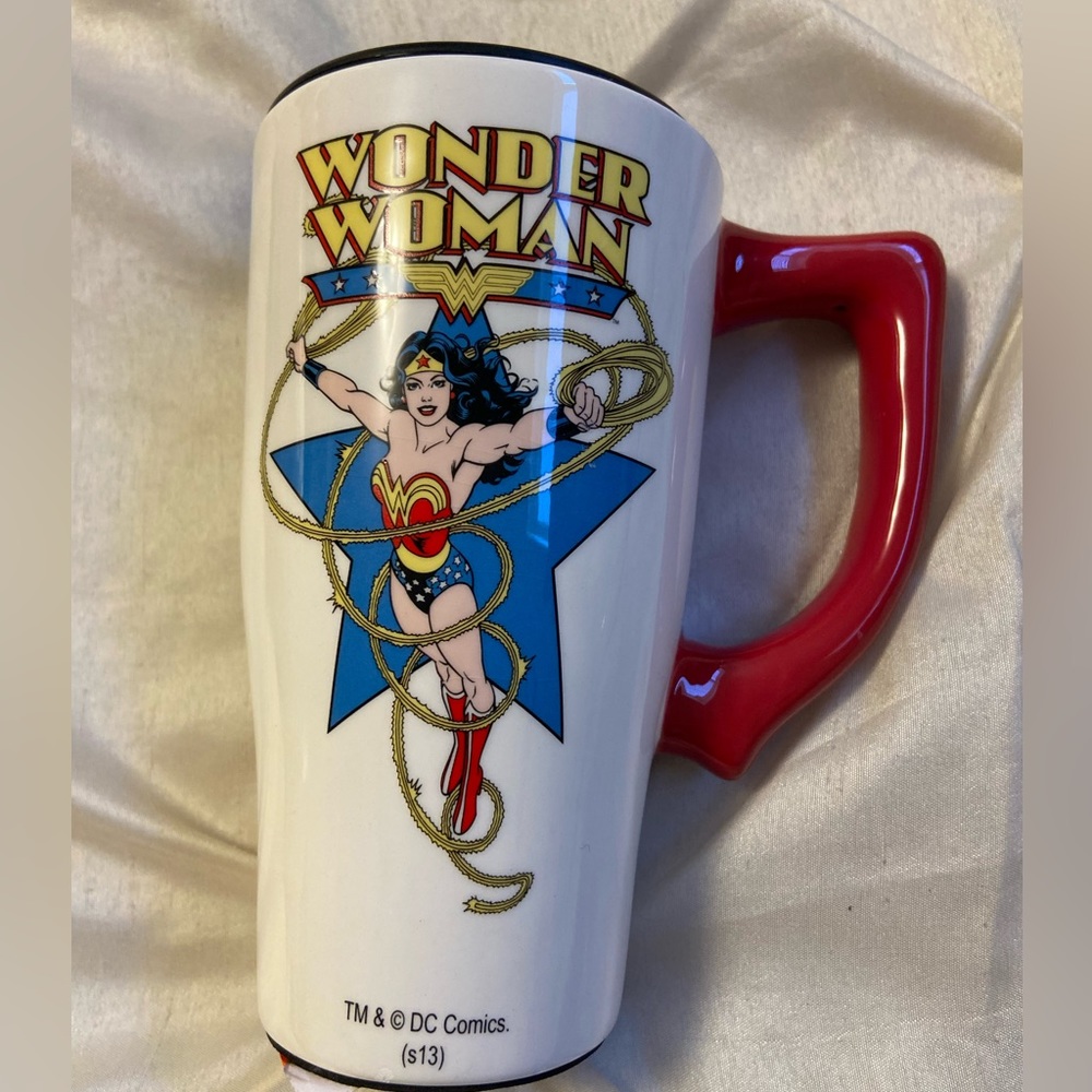 Wonder Woman ceramic mug